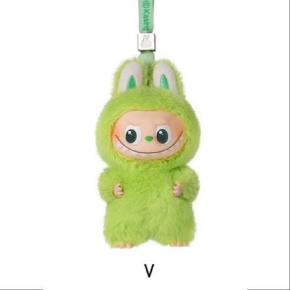 Pin For Love Labubu pendant - V - Never Opened
